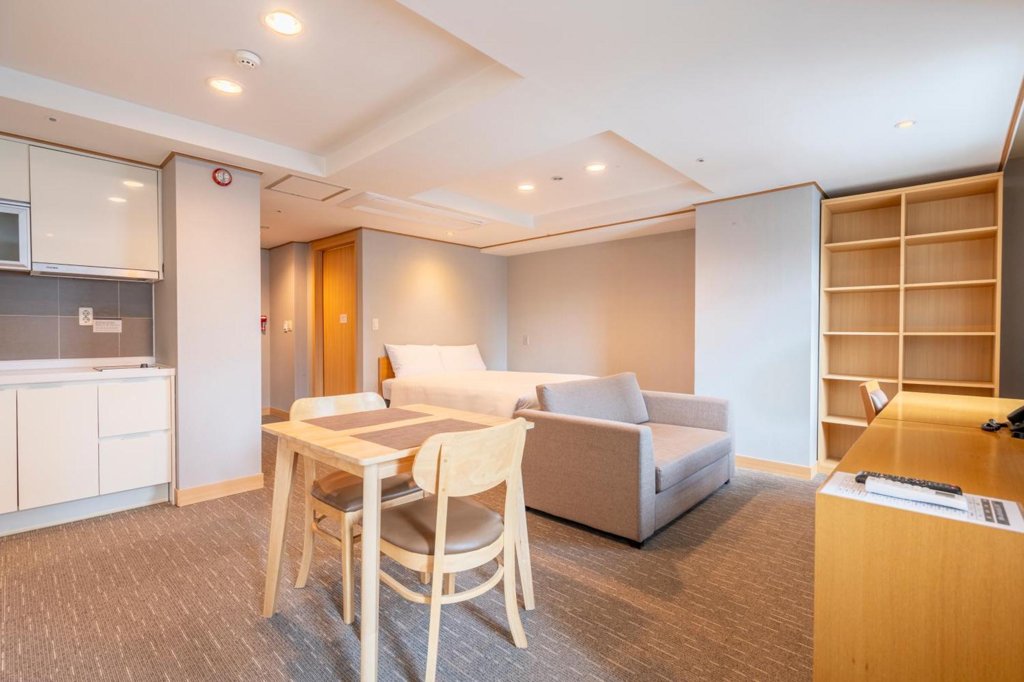 Toyoko Inn Daejeon Government Complex Exterior photo