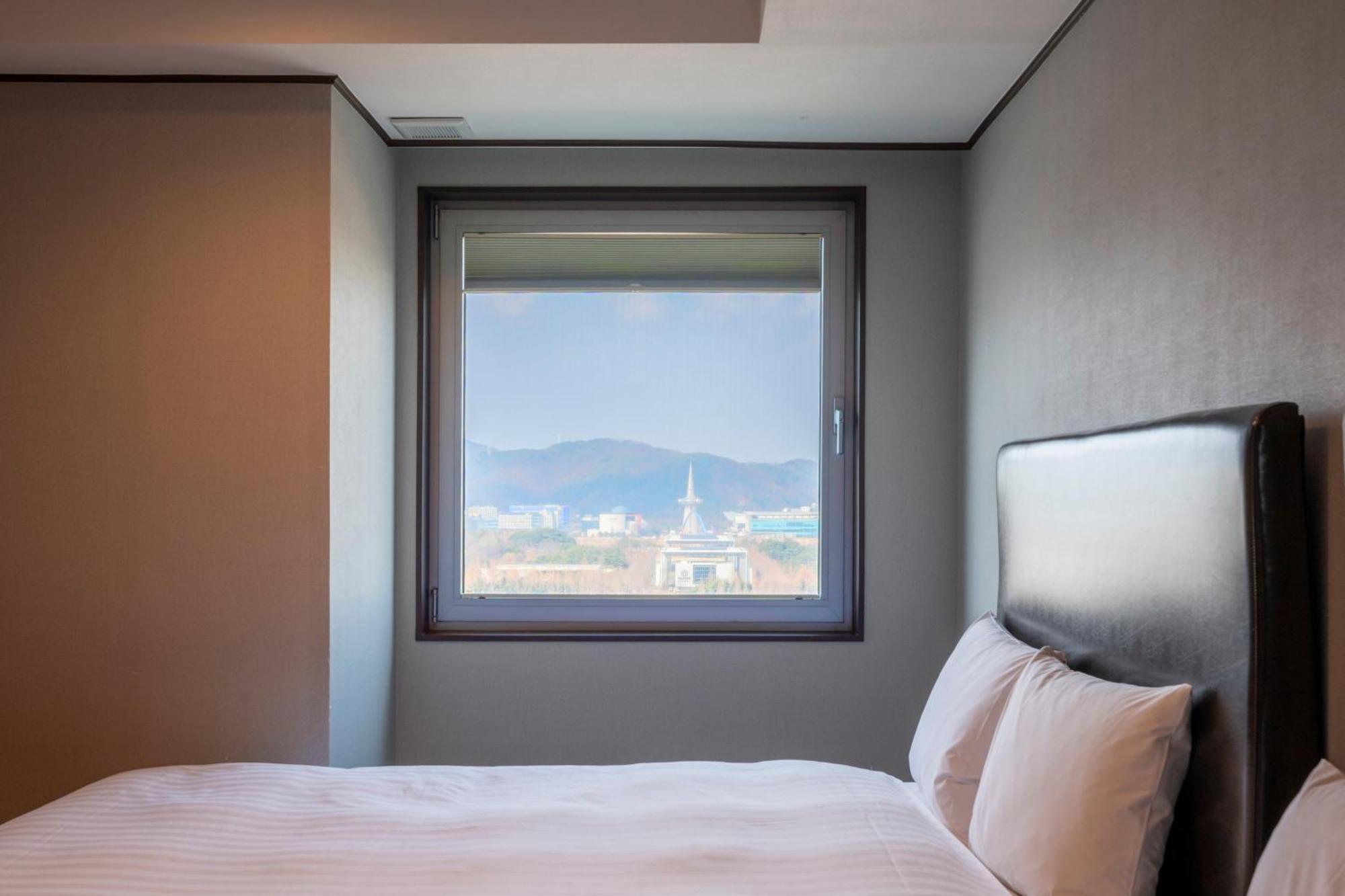 Toyoko Inn Daejeon Government Complex Exterior photo